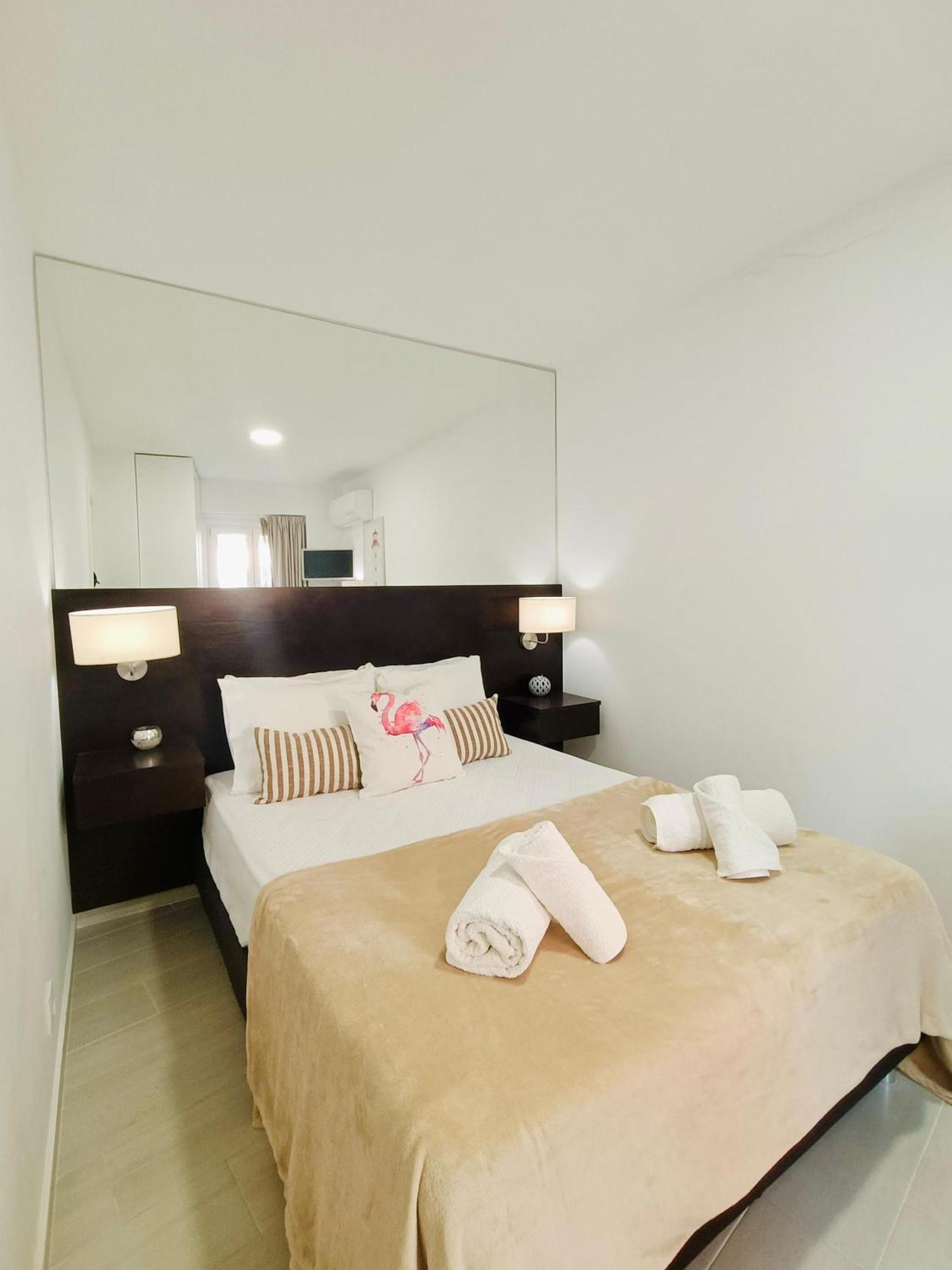 Flamingo Apartment Sesimbra Exterior photo